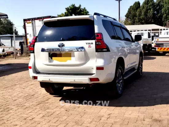 Picture of Toyota Prado 2021