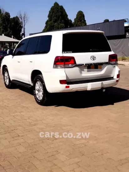 Picture of Toyota Land Cruiser 2021