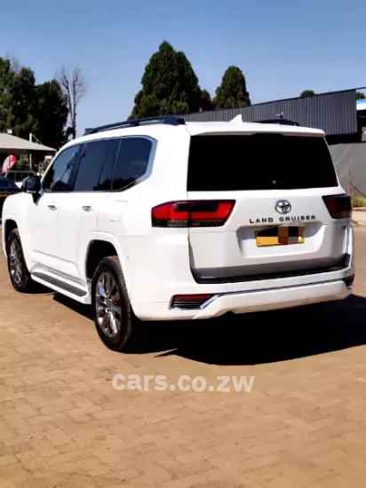 Picture of Toyota Land Cruiser 2023