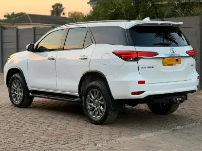 Picture of Toyota Fortuner 2021