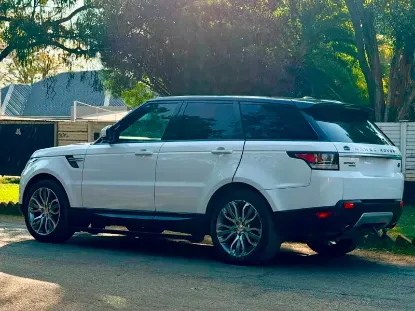 Picture of Range rover Sport 2015