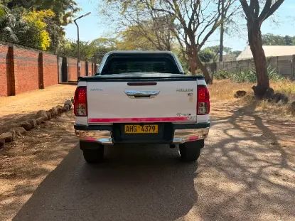 Picture of Toyota Hilux 2016