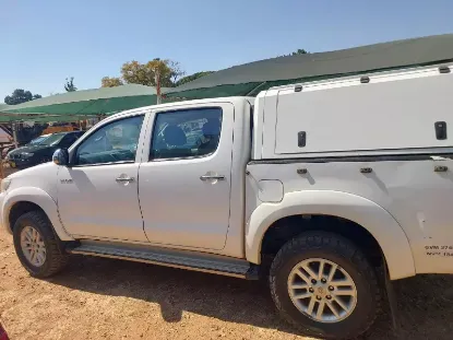 Picture of Toyota Hilux 2013