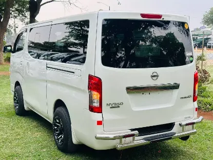 Picture of Nissan NV350 2017