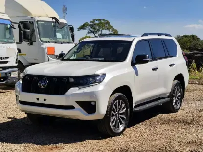 Picture of Toyota Prado 2023