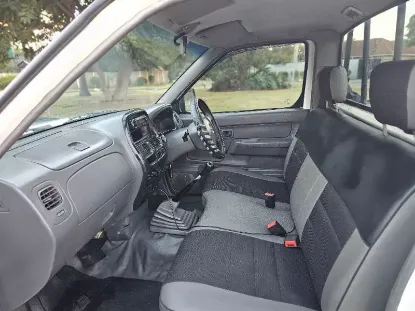 Picture of Nissan NP300 2016