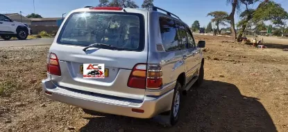 Picture of Toyota Land Cruiser 2002