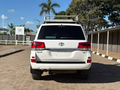 Picture of Toyota Land Cruiser 2016