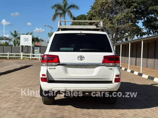 Picture of Toyota Land Cruiser 2016