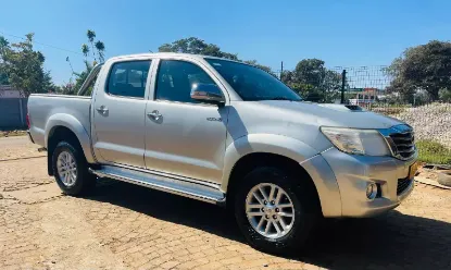 Picture of Toyota Hilux 2013