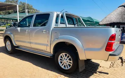Picture of Toyota Hilux 2013