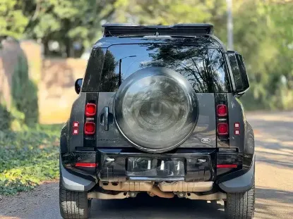 Picture of Land Rover Defender 2024