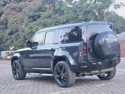 Picture of Land Rover Defender 2024