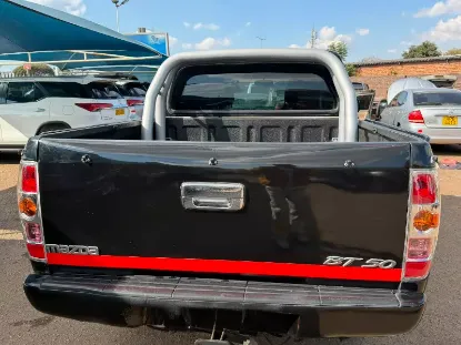 Picture of Mazda BT-50 2010