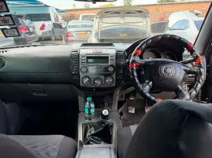 Picture of Mazda BT-50 2010