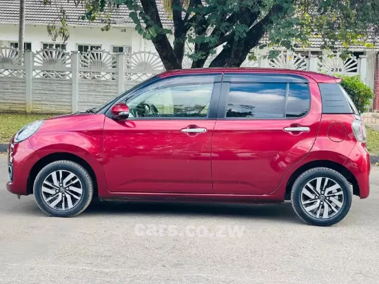 Picture of Toyota Passo 2016