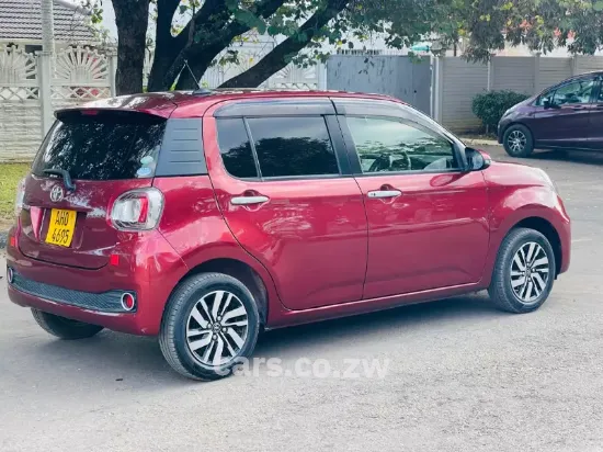 Picture of Toyota Passo 2016
