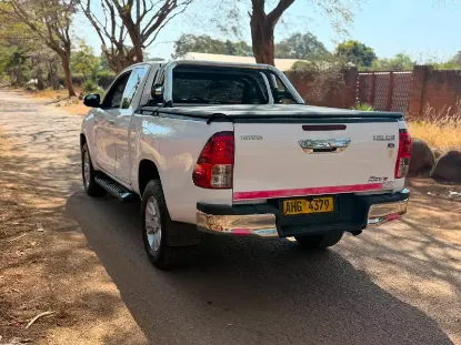 Picture of Toyota Hilux 2016