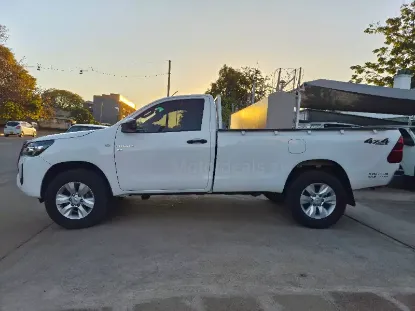 Picture of Toyota Hilux 2020
