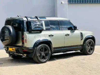 Picture of Land Rover Defender 2024