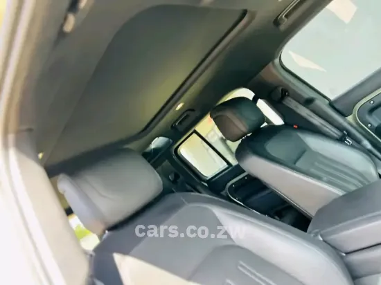 Picture of Land Rover Defender 2024