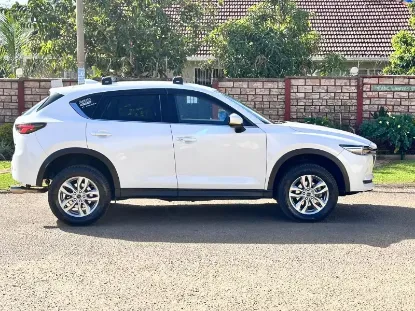 Picture of Mazda CX-5 2017