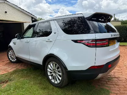 Picture of Land Rover Discovery 2019