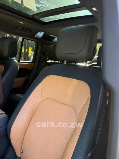 Picture of Land Rover Defender 2025