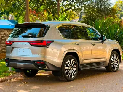 Picture of Lexus LX 2026