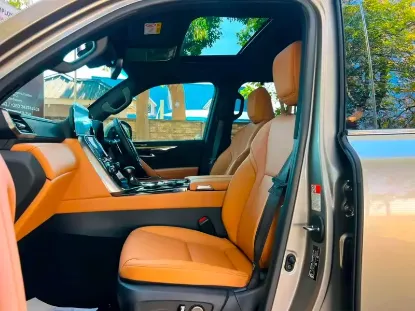 Picture of Lexus LX 2026