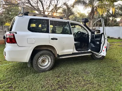 Picture of Toyota Land Cruiser 2015