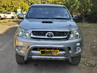 Picture of Toyota Hilux 2011