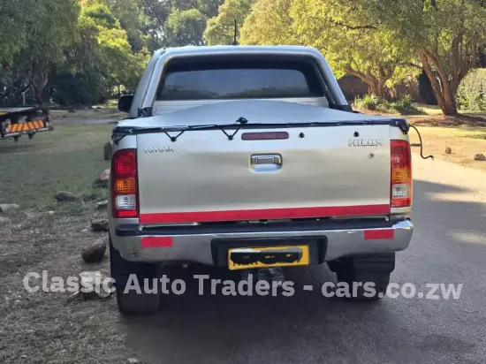 Picture of Toyota Hilux 2011