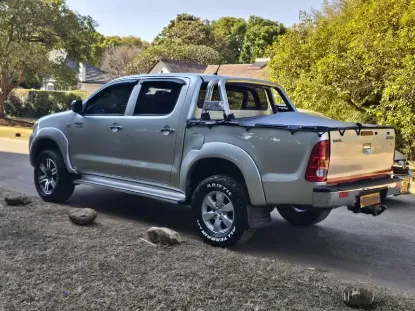 Picture of Toyota Hilux 2011