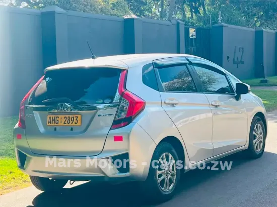 Picture of Honda Fit gp5 2016
