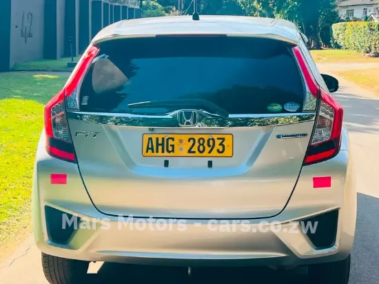 Picture of Honda Fit gp5 2016