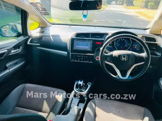 Picture of Honda Fit gp5 2016