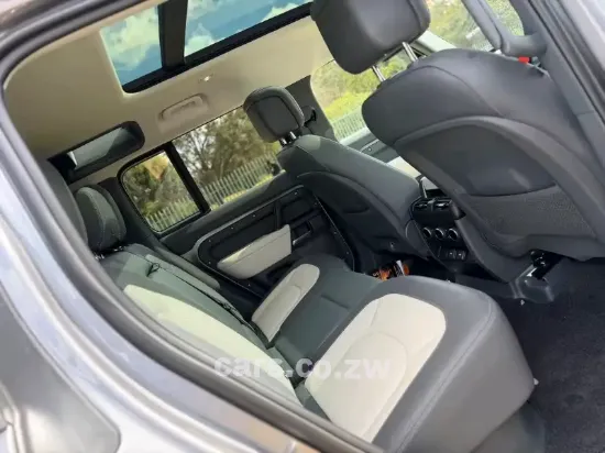 Picture of Land Rover Defender 2025