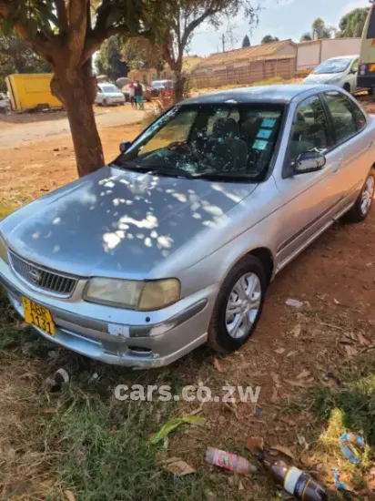 Picture of Nissan Sunny 2016