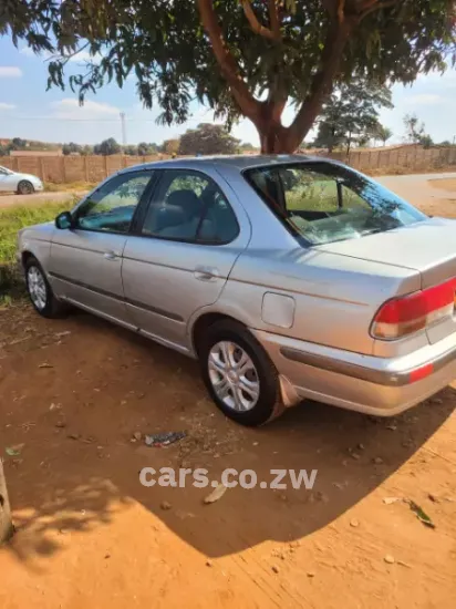 Picture of Nissan Sunny 2016