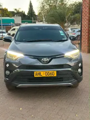 Picture of Toyota Rav4 2017