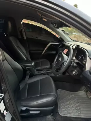 Picture of Toyota Rav4 2017