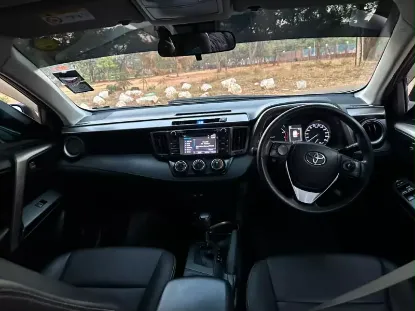 Picture of Toyota Rav4 2017