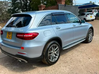 Picture of Mercedes Benz GLC 2017