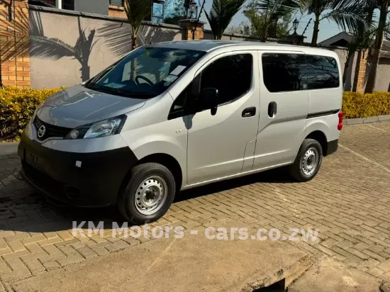 Picture of Nissan NV200 2020