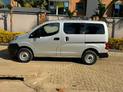 Picture of Nissan NV200 2020
