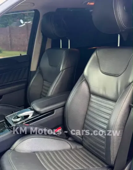 Picture of Mercedes Benz GLE 2016