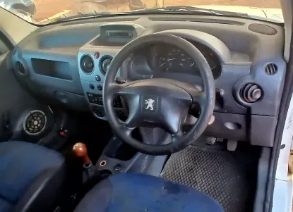 Picture of Peugeot 2004