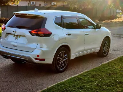 Picture of Nissan X-Trail 2018