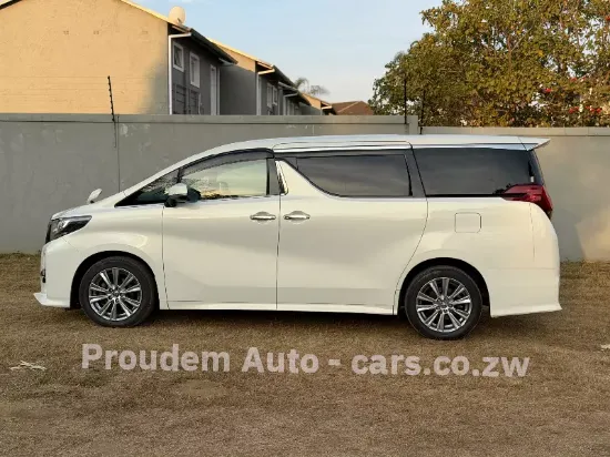 Picture of Toyota Alphard 2017